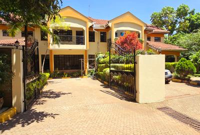4 Bed Townhouse with En Suite at Lavington Off James Gichuru - 4