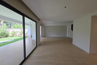5 Bed Townhouse with En Suite in Kyuna - 4