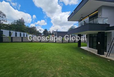 5 Bed House with En Suite in Nyari - 4