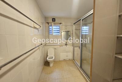4 Bed House with En Suite in Runda - 2