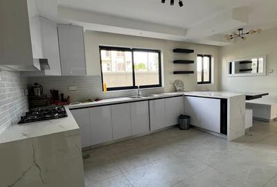 4 Bed Townhouse with En Suite in Loresho - 2