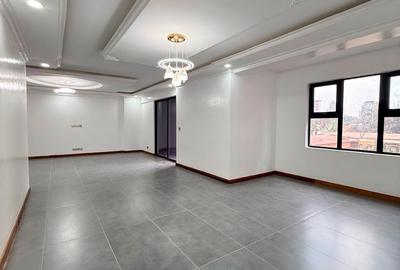 5 Bed Apartment with En Suite in Kilimani