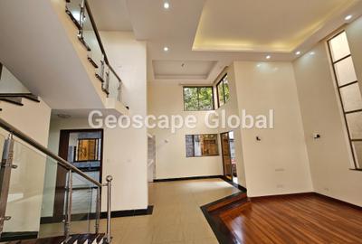 5 Bed House with En Suite in Lavington - 3