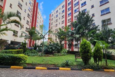 Serviced 3 Bed Apartment with En Suite at River Drive
