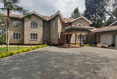 5 Bed House with En Suite in Karen - 3