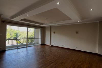 3 Bed Apartment with En Suite in Riverside - 4