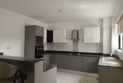 2 Bed Apartment with En Suite in General Mathenge - 3