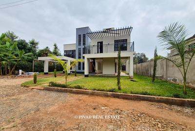 5 Bed Townhouse with Garden in Thome