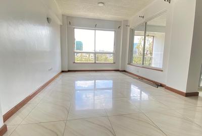 4 Bed Apartment with En Suite at Parklands - 2