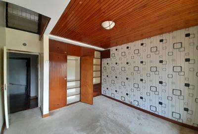 5 Bed Villa with En Suite at Rhapta Road - 4