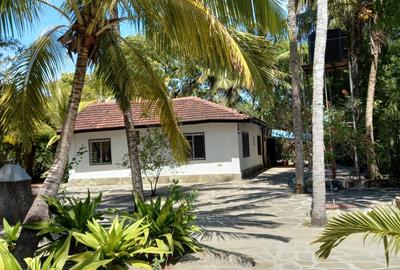 3 Bed House with En Suite at Kanamai - 2