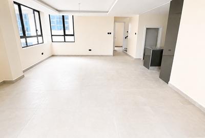4 Bed Apartment with En Suite in Westlands Area - 2