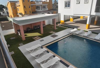 Serviced 2 Bed Apartment with Swimming Pool at Customs - 2