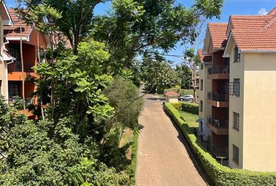2 Bed Apartment with En Suite in Ridgeways - 2