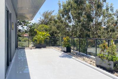 5 Bed Villa with En Suite at Jacaranda Avenue - 4