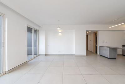 3 Bed Apartment with En Suite in Kilimani - 2