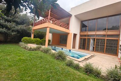 5 Bed Townhouse with En Suite in Lavington