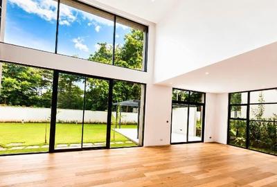 5 Bed Townhouse with En Suite in Runda - 2