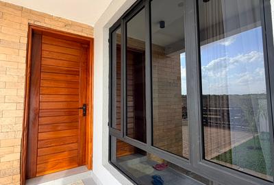 4 Bed House with En Suite in Kamakis - 3