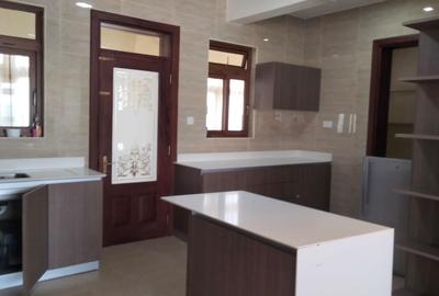 3 Bed Apartment with En Suite at General Mathenge - 2