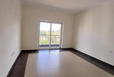 2 Bed Apartment with En Suite at Lavington - 4