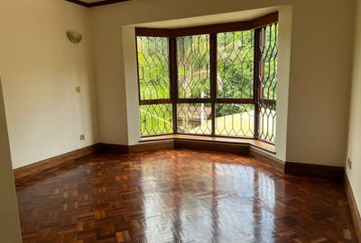 4 Bed Townhouse with En Suite in Runda - 2