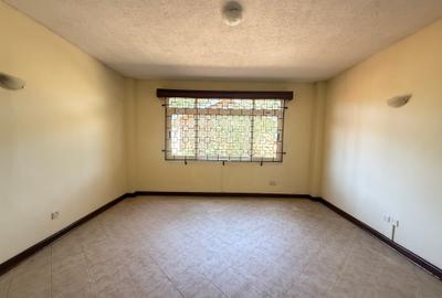 5 Bed Townhouse with En Suite in Lavington - 3
