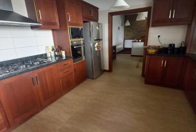 4 Bed Townhouse with En Suite in Spring Valley - 4