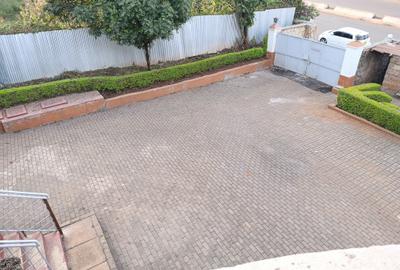 Land at Kikuyu - 4
