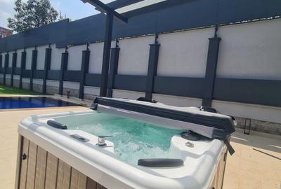 5 Bed House with En Suite at Nyari - 4