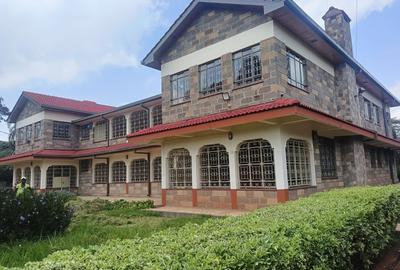 5 Bed House with En Suite at Nyari