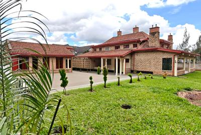 4 Bed Villa with En Suite in Karen - 2