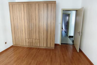 2 Bed Apartment with Swimming Pool in Kileleshwa - 4