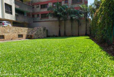 3 Bed Apartment with En Suite at Off Parklands Road - 2