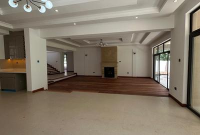 5 Bed House with En Suite in Karen - 3