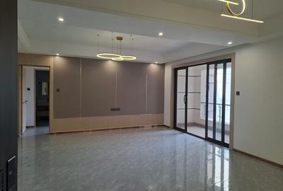 2 Bed Apartment with En Suite in Riverside