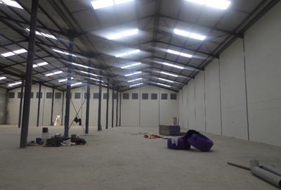 11,298 ft² Warehouse with Backup Generator in Industrial Area - 3