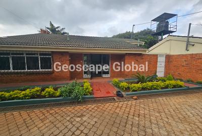 4 Bed House with En Suite in Runda