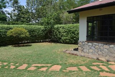 3 Bed House with En Suite at Karen Road