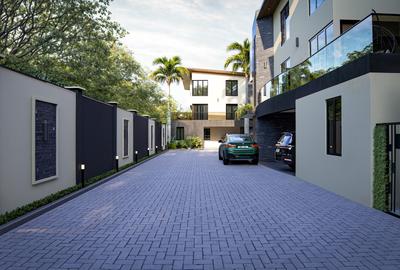 6 Bed House with En Suite at Owashika Road - 2