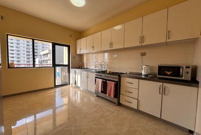 3 Bed Apartment with En Suite in Kilimani - 4