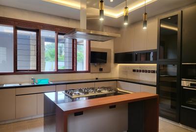 4 Bed House with En Suite in Runda - 3