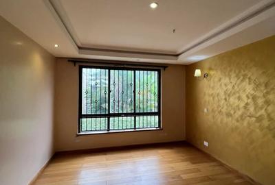 5 Bed Townhouse with En Suite in Lavington - 3