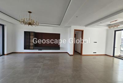 4 Bed Apartment with En Suite in Riverside - 3