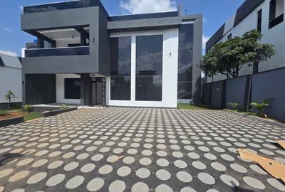 5 Bed House with En Suite at Mugutha