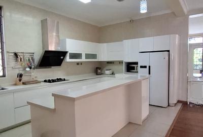 5 Bed Villa with En Suite at Runda - 2