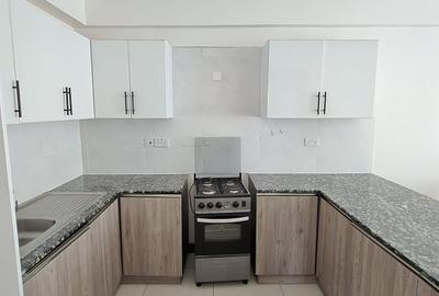 2 Bed Apartment with Swimming Pool in Hurlingham