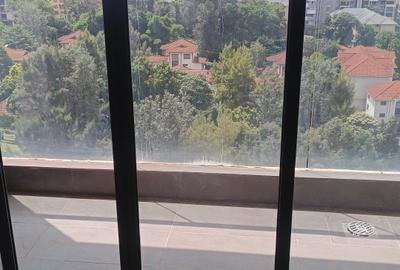 1 Bed Apartment with En Suite in Lavington - 4