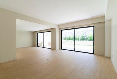 5 Bed Townhouse with En Suite at Westlands - 3