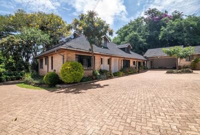 5 Bed House with En Suite in Loresho - 2